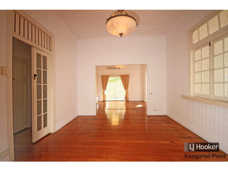 17 Letchworth Road, Coorparoo QLD 4151