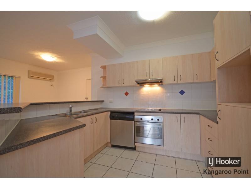 4/15 Rawlins Street, Kangaroo Point QLD 4169