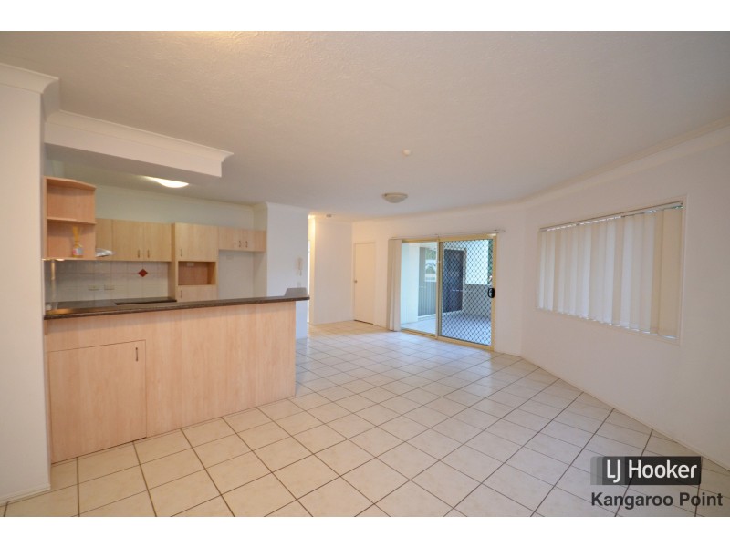 4/15 Rawlins Street, Kangaroo Point QLD 4169
