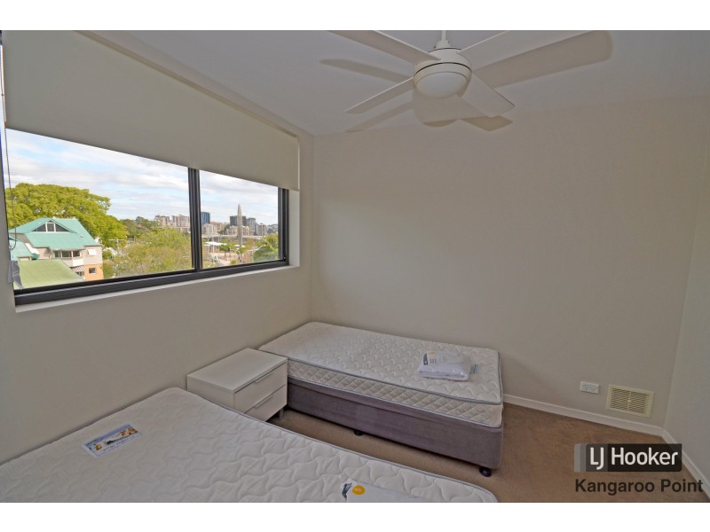 12/450 Main Street, Kangaroo Point QLD 4169