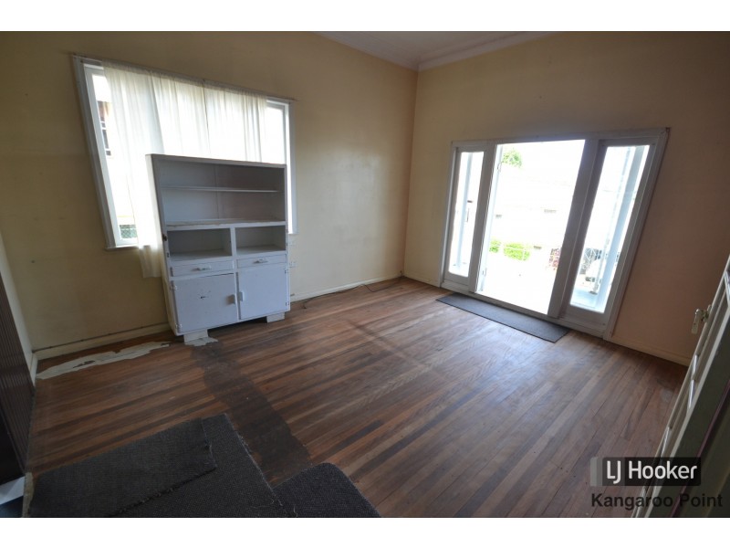 2/26 Lockhart Street, Woolloongabba QLD 4102