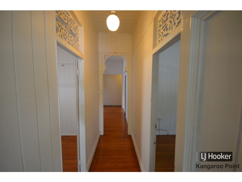 8 Latrobe Street, East Brisbane QLD 4169