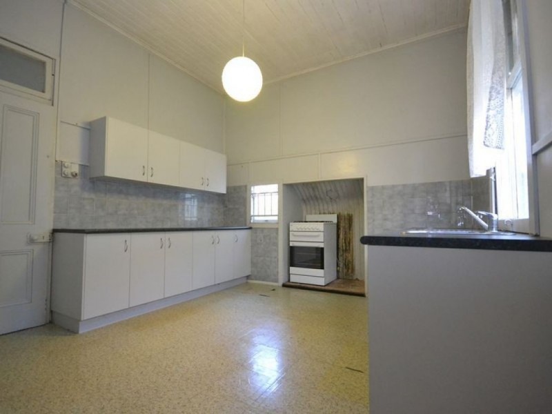 9 Duke Street, Kangaroo Point QLD 4169