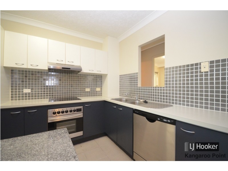 22/19 Thorn Street, Kangaroo Point QLD 4169