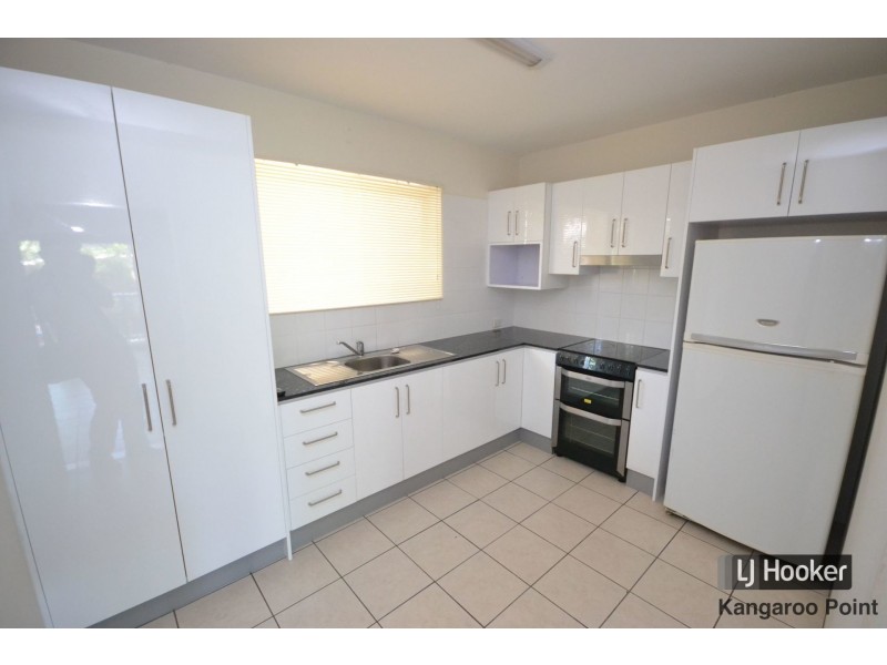 2/143 Baines Street, Kangaroo Point QLD 4169