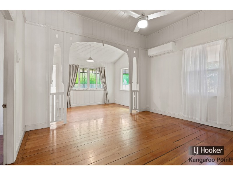 19 Rawlins Street, Kangaroo Point QLD 4169