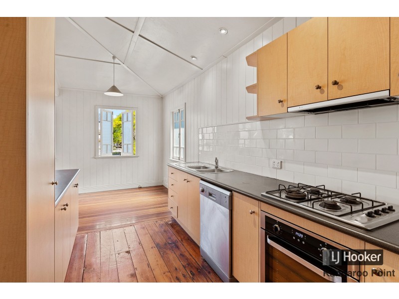 19 Rawlins Street, Kangaroo Point QLD 4169