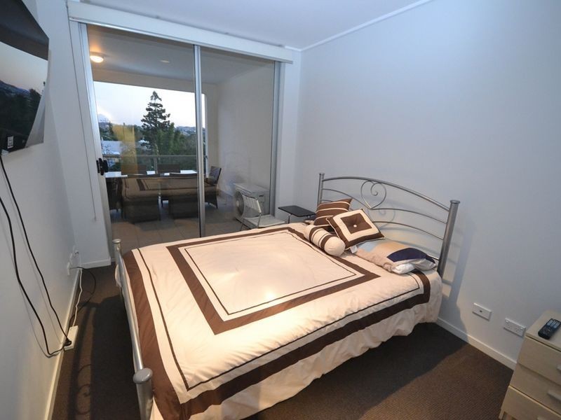 304/33 Lytton Road, East Brisbane QLD 4169