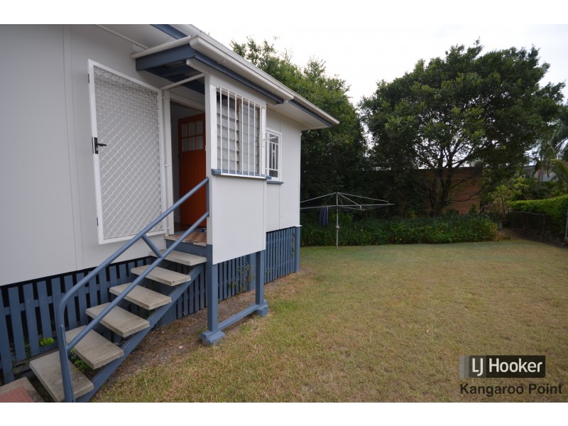 1/12 St Kilda Place, Annerley QLD 4103