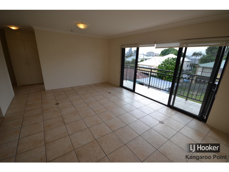 8/15 Eskgrove Street, East Brisbane QLD 4169
