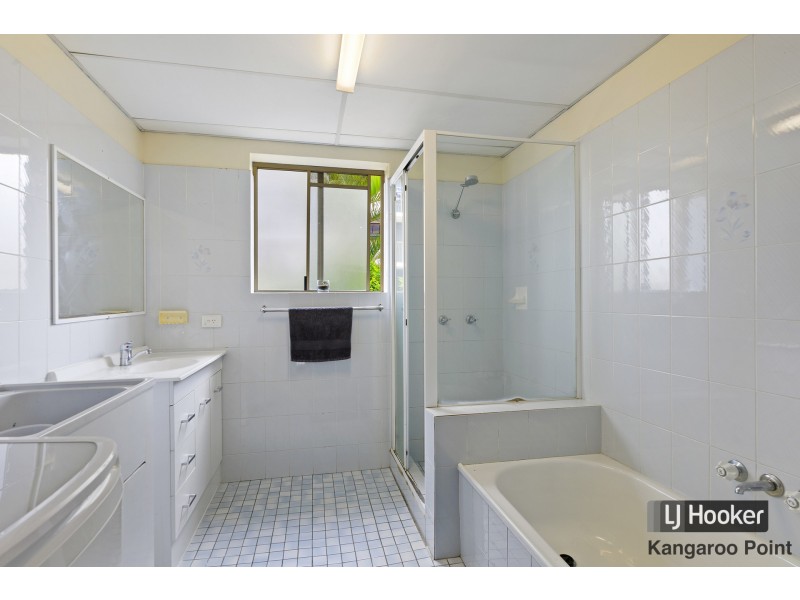 1/99 Thorn Street, Kangaroo Point QLD 4169