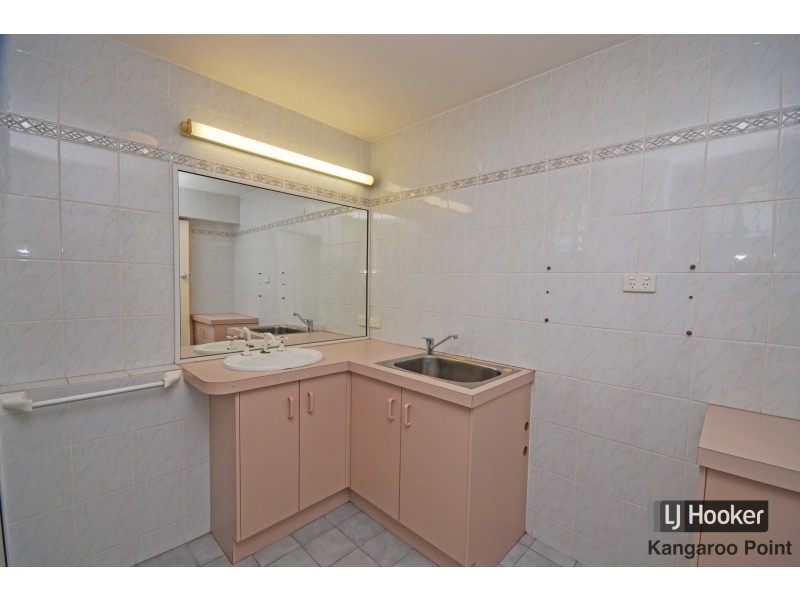 31/64 Thorn Street, Kangaroo Point QLD 4169