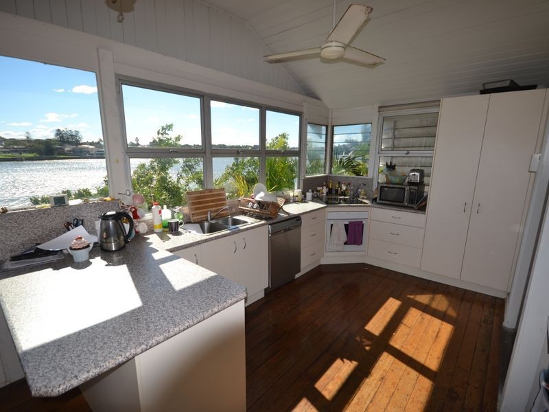 East Brisbane QLD 4169