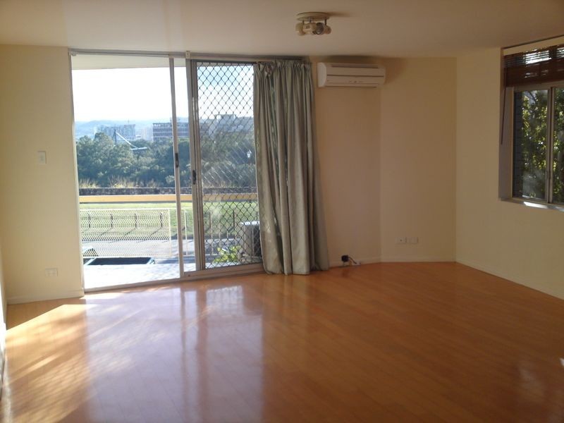 3/132 River Terrace, Kangaroo Point QLD 4169