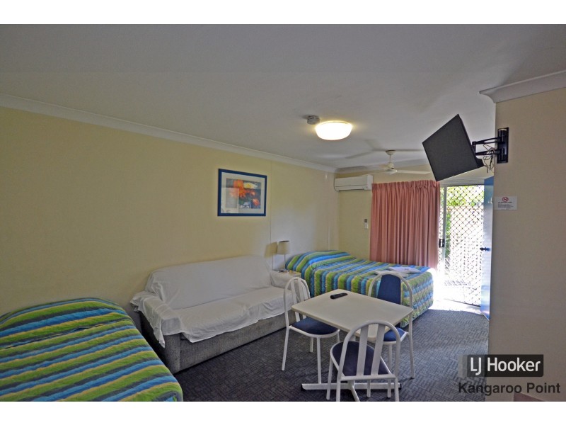 1/24 Tottenham Street, Woolloongabba QLD 4102