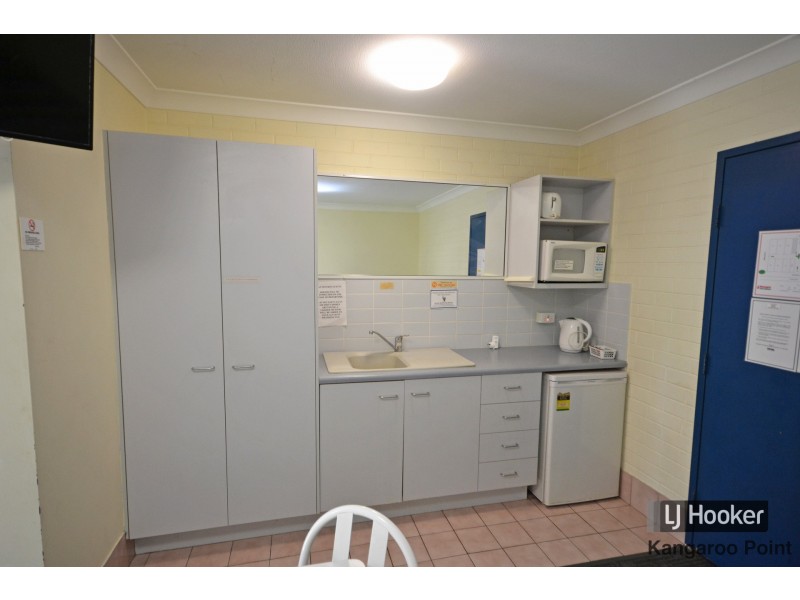 1/24 Tottenham Street, Woolloongabba QLD 4102