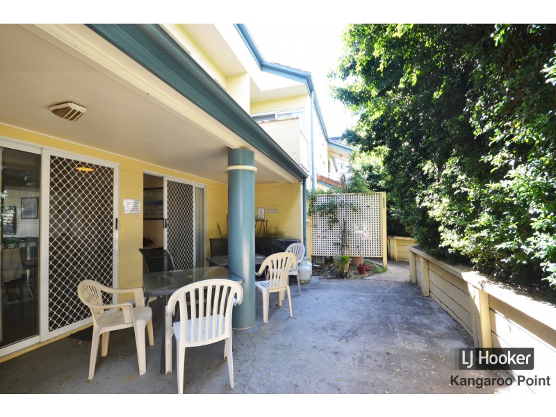 1/24 Tottenham Street, Woolloongabba QLD 4102