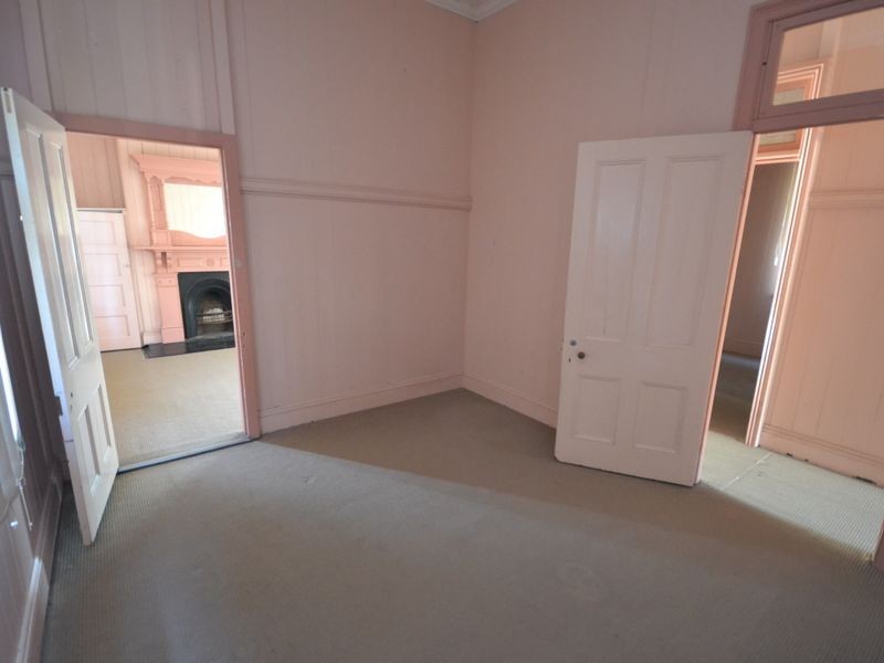 22 Elfin Street, East Brisbane QLD 4169