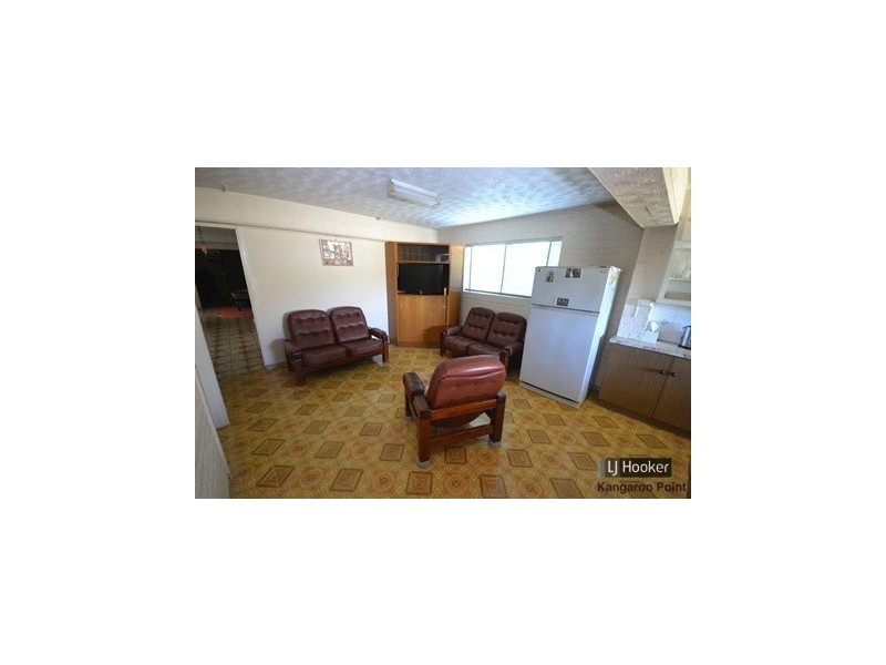 15 Carl Street, Woolloongabba QLD 4102