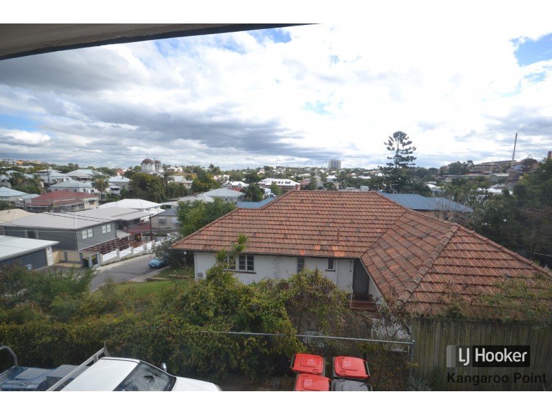 4/26 Lockhart Street, Woolloongabba QLD 4102