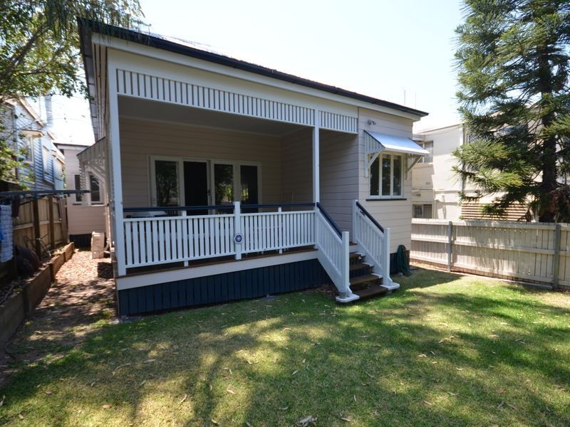 9 Edgar Street, East Brisbane QLD 4169