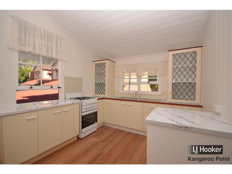 37 Baines Street, Kangaroo Point QLD 4169