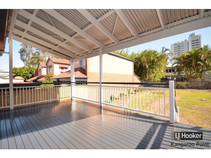 37 Baines Street, Kangaroo Point QLD 4169