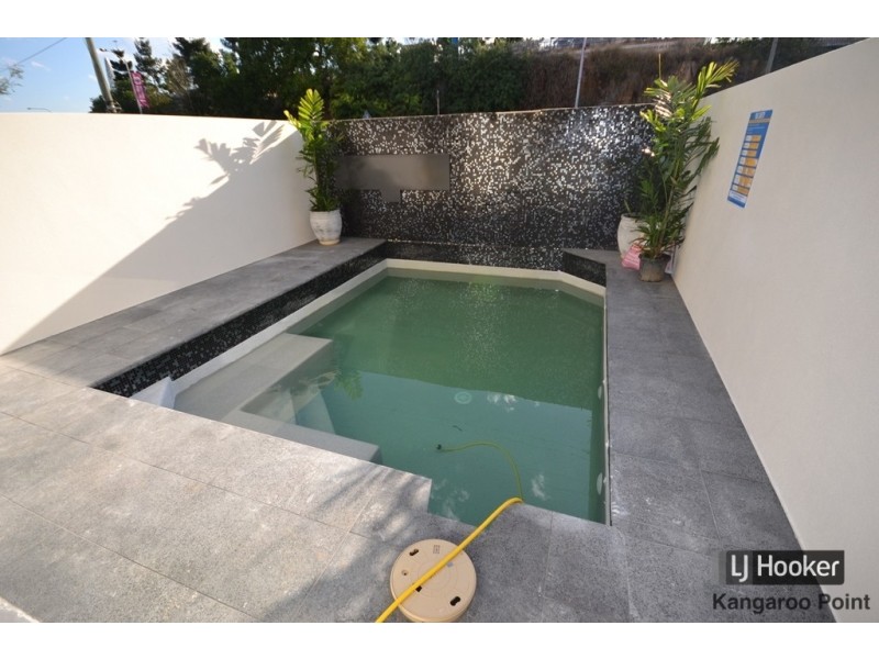 11/450 Main Street, Kangaroo Point QLD 4169