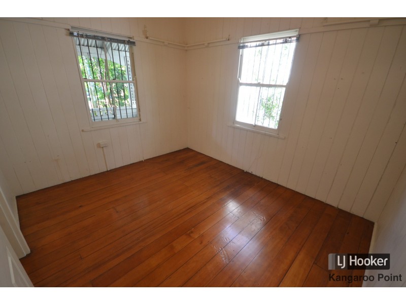 8 Latrobe Street, East Brisbane QLD 4169