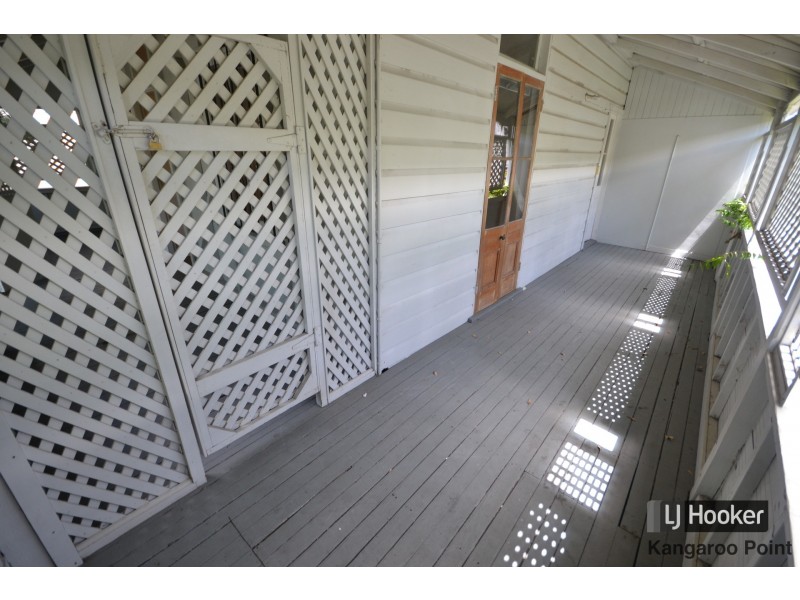 8 Latrobe Street, East Brisbane QLD 4169