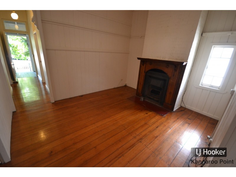 8 Latrobe Street, East Brisbane QLD 4169