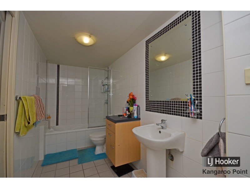 20/19 Thorn Street, Kangaroo Point QLD 4169