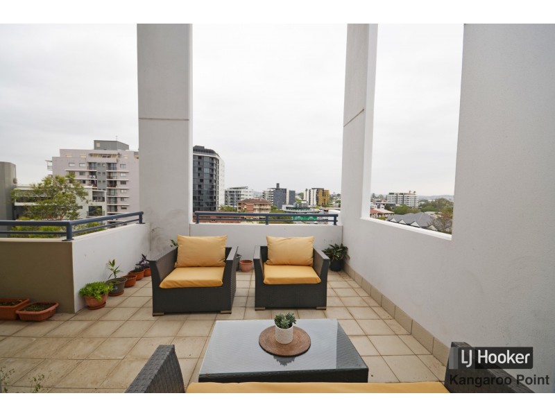 20/19 Thorn Street, Kangaroo Point QLD 4169