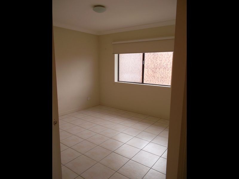 1/17 Hanworth Street, East Brisbane QLD 4169