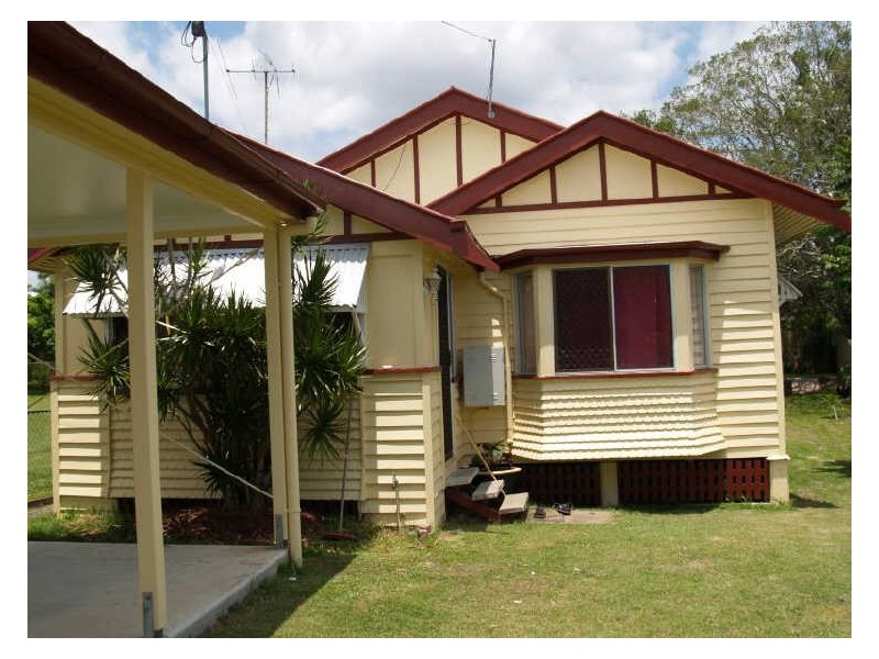 9 Morehead Avenue, Norman Park QLD 4170