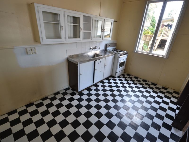 2/26 Lockhart Street, Woolloongabba QLD 4102