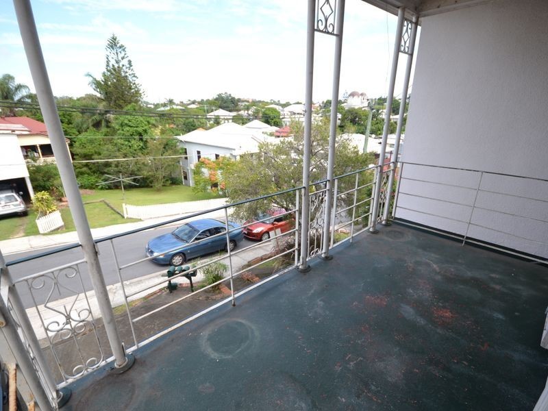 2/26 Lockhart Street, Woolloongabba QLD 4102