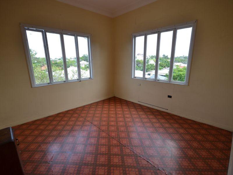 2/26 Lockhart Street, Woolloongabba QLD 4102