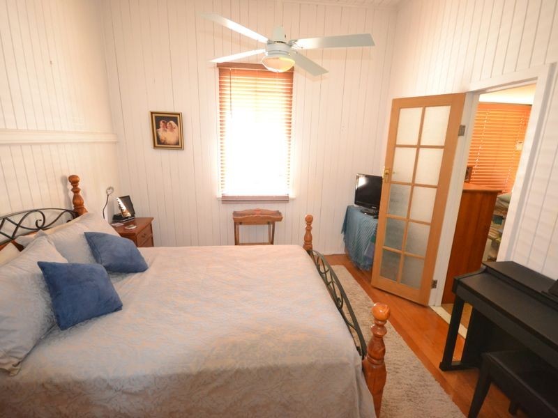 49 Burlington Street, East Brisbane QLD 4169