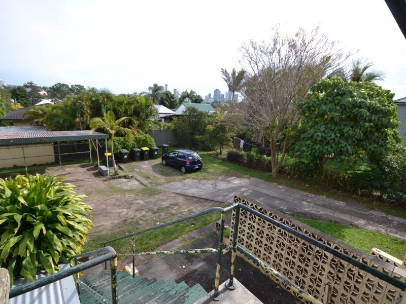 1/16 Elfin Street, East Brisbane QLD 4169