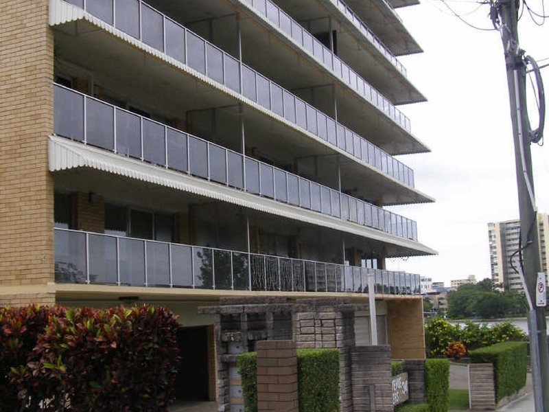 1/34 Park Avenue, Kangaroo Point QLD 4169