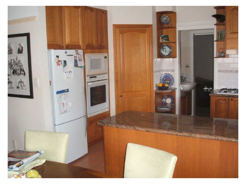 2/31 Donaldson St, Greenslopes QLD 4120