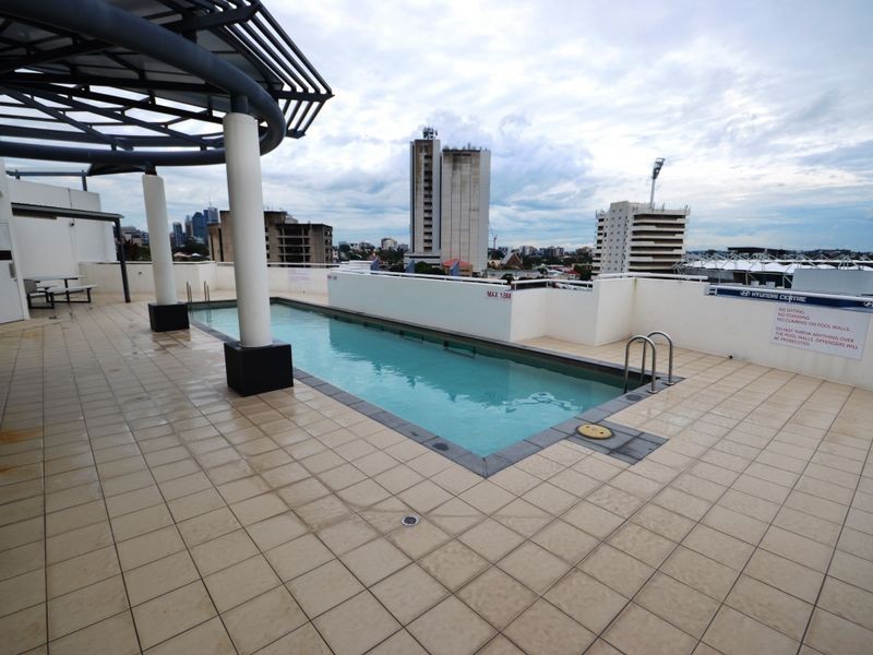 370/803 Stanley St (Crn Ipswich Road), Woolloongabba QLD 4102