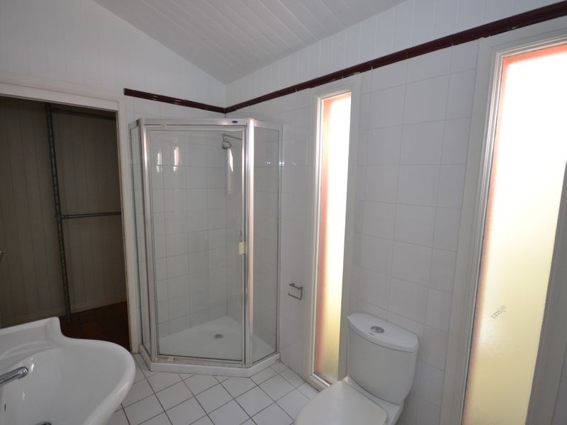 2 Latrobe Street, East Brisbane QLD 4169