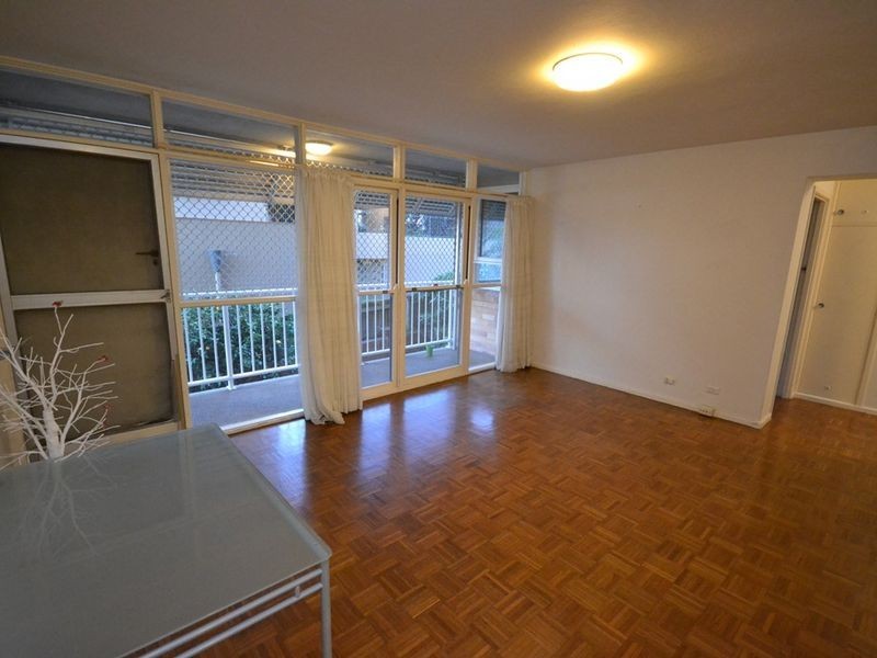 2/64 Thorn Street, Kangaroo Point QLD 4169