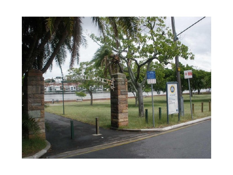 103 Lindsay St, Hawthorne QLD 4171