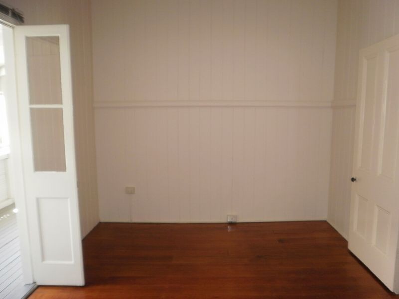 8 Latrobe Street, East Brisbane QLD 4169