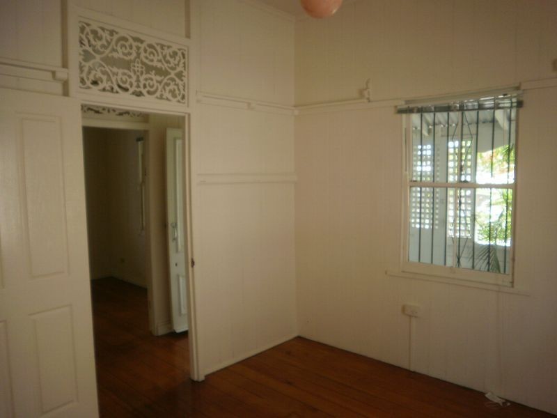 8 Latrobe Street, East Brisbane QLD 4169