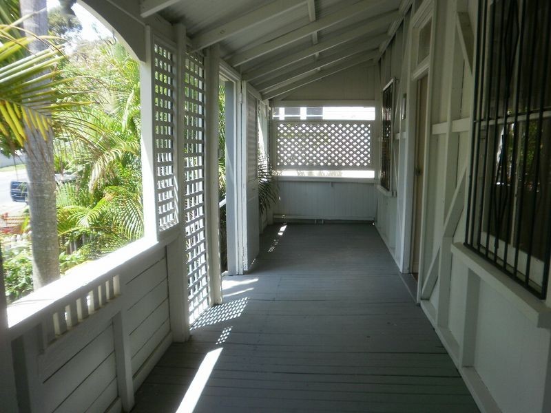 8 Latrobe Street, East Brisbane QLD 4169