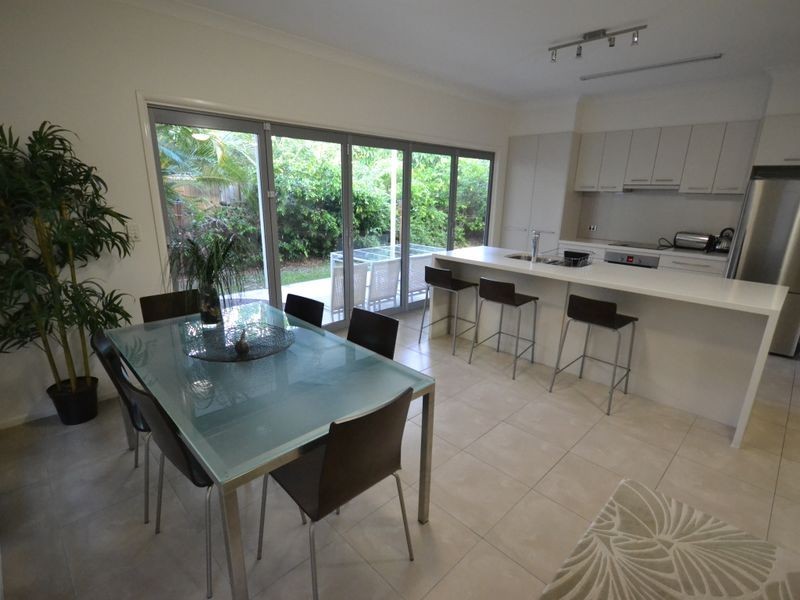 10 Latrobe St, East Brisbane QLD 4169